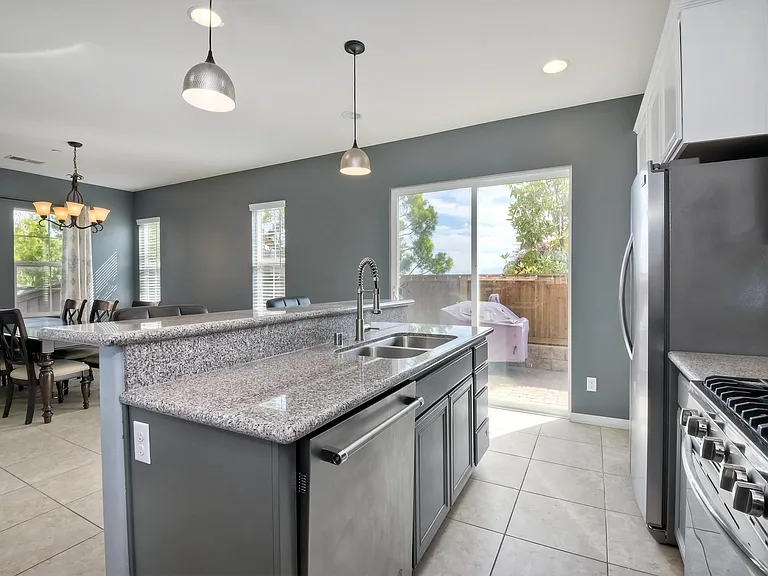 357 Steelhead Way — Photo 6