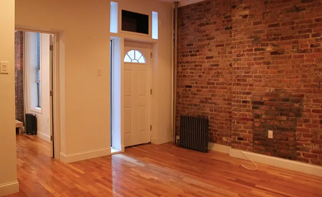 Rented by Hagstrom Management Inc | media 36