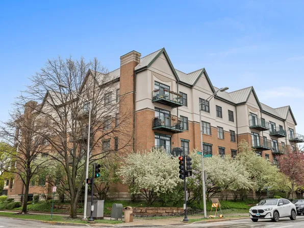 140 N Euclid Ave APT 304, Oak Park, IL 60302