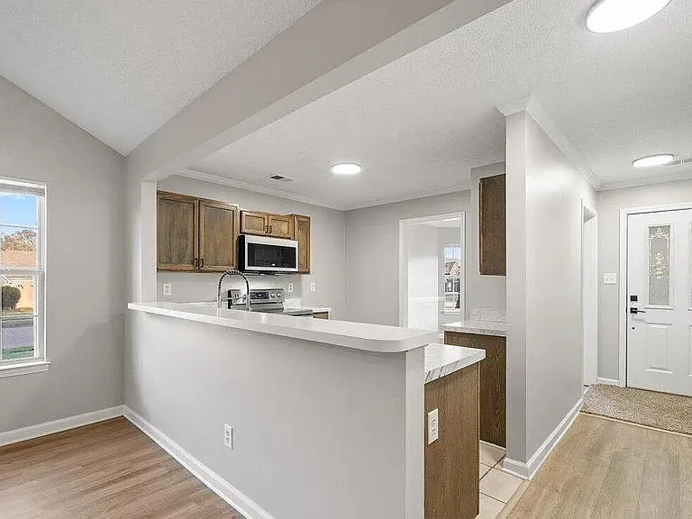 9438 Huron Dr — Photo 11
