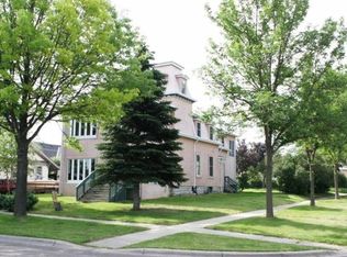 58 Prospect Blvd, Saint Paul, MN 55107