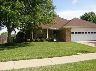 1624 E Pleasant Dr, Midlothian, TX 76065