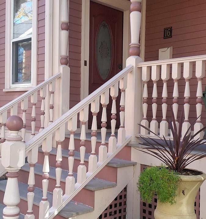 Front private entrance with porch