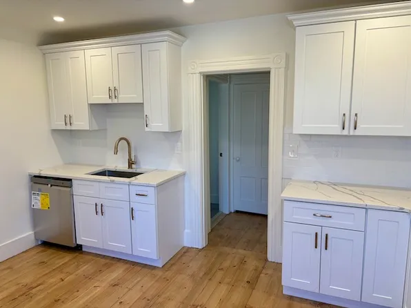 72 Prospect St #3, Clinton, MA 01510