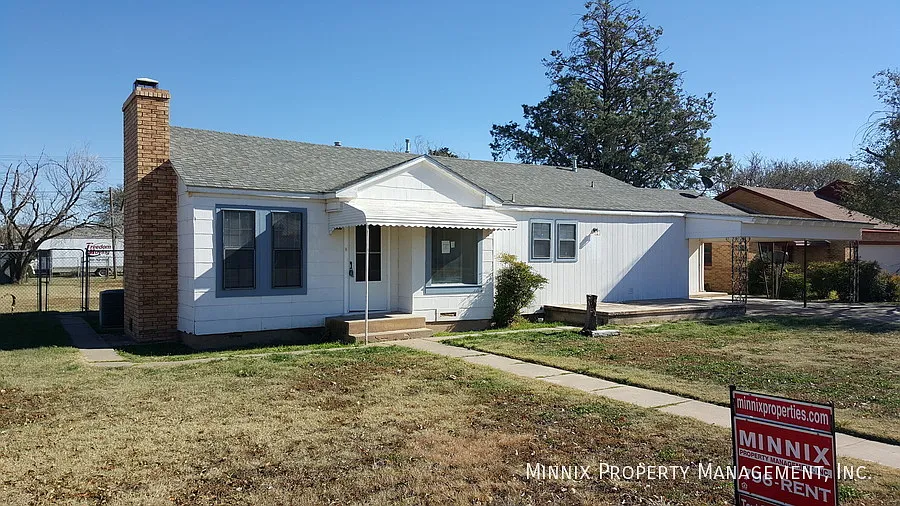 Idalou. TX | 602 Main St. — Photo 1