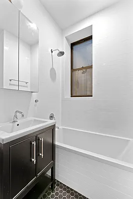 Rented by Artifact.co | media 6