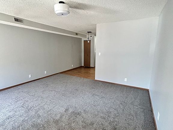 2nd image of 4615 Prescott Ave #1512