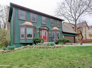 8202 Alden St, Lenexa, KS 66215