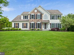 2260 Locust Dr, Lansdale, PA 19446