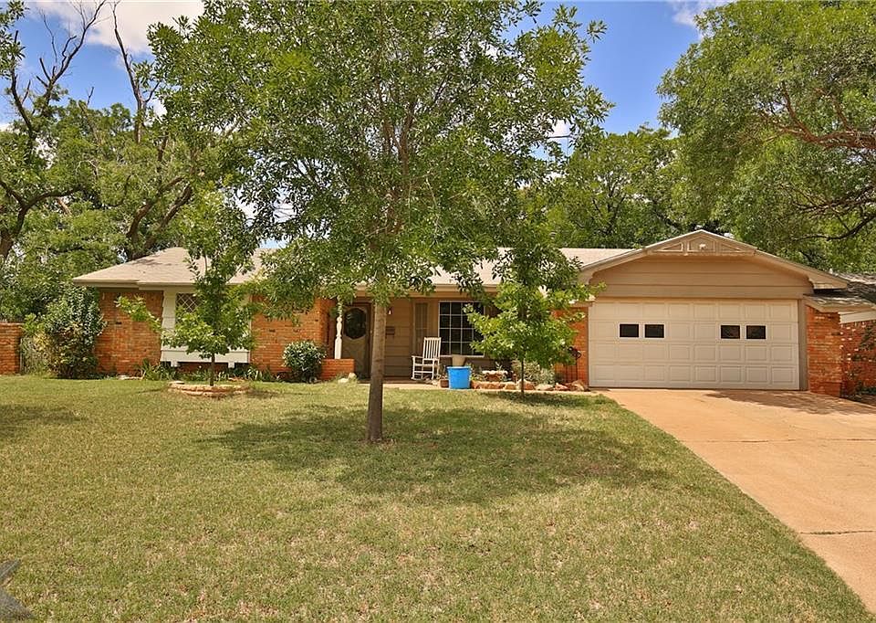 1st image of 866 Westwood Dr