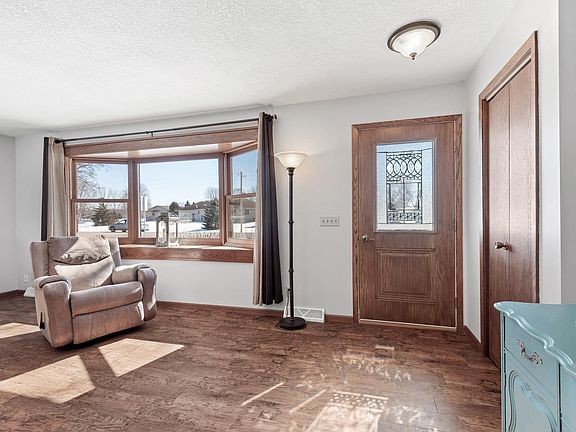 3rd image of 503 Freedom Dr