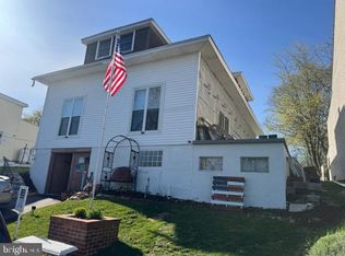 425-427 W Pine St, Frackville, PA 17931