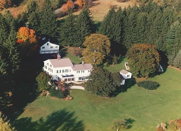 Superb pastoral setting.