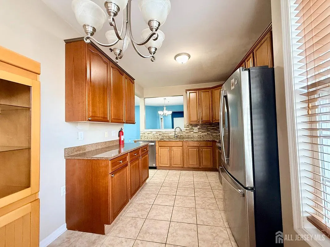 2 bed, 2.0 bath, 1153 sqft, $2,650 — Photo 3
