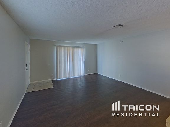 3rd image of 104 Edelweiss St