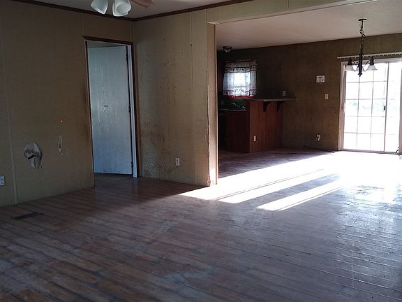 3rd image of 1011 Fair St