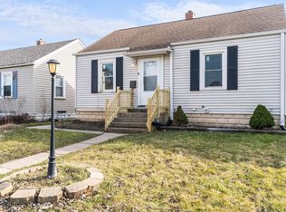 2732 Strong St, Highland, IN 46322