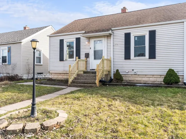 2732 Strong St, Highland, IN 46322