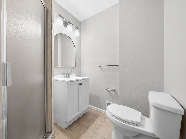 2821 Yale St — Photo 17