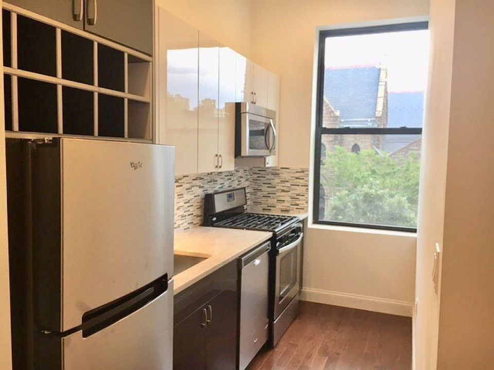 1st image of 2064 5th Ave APT 3A