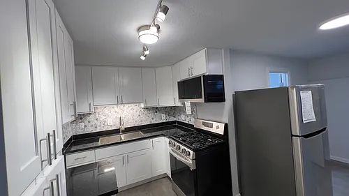 1303 Sacramento St Photo 1