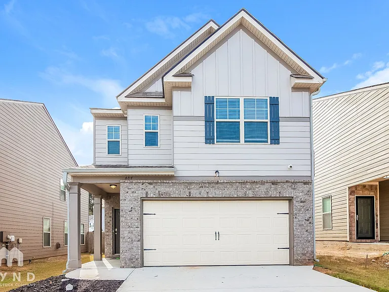 484 Dasheill Ln — Photo 1