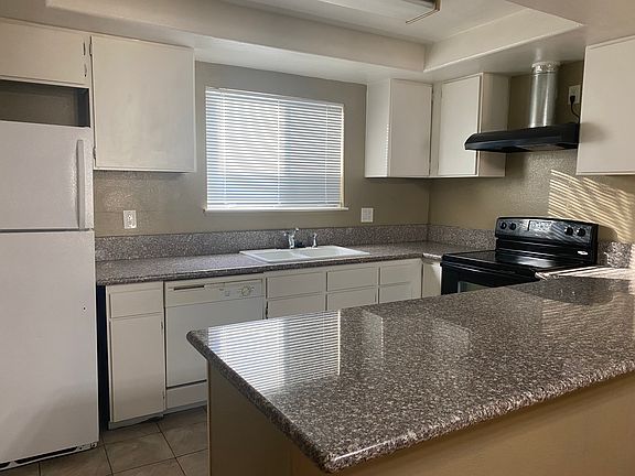 3rd image of 4461 Rich Dr Unit C