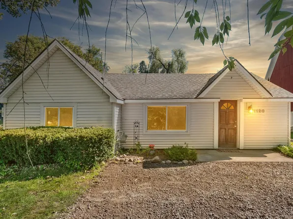 1120 Garden Rd, Milford, MI 48381