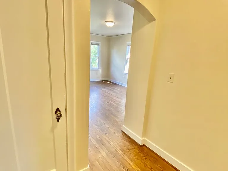 Palamar Apartments — Photo 6
