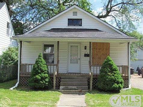 42 E RUTGERS PONTIAC (6).JPG