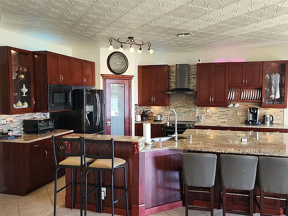 5th image of 4490 Banyan Trails Drive