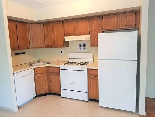 Rented by Voro, LLC | media 3