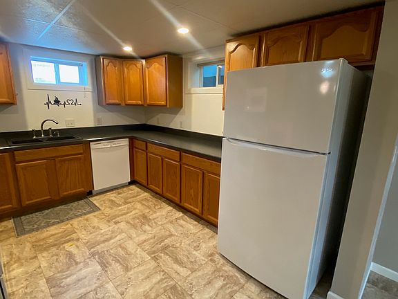 5th image of 4211 King Ave E #2