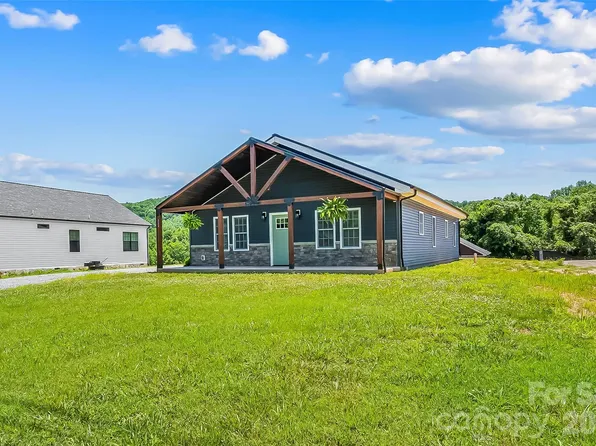 364 Carolina Ave #2, Marion, NC 28752