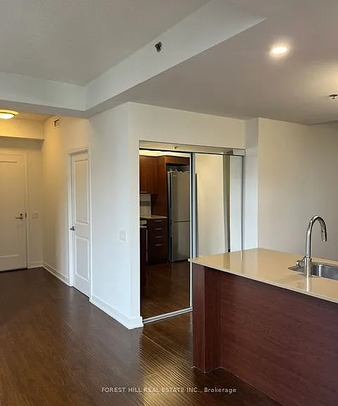 320 Tweedsmuir Ave #301 — Photo 7