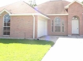 57 Derek Ln, La Place, LA 70068