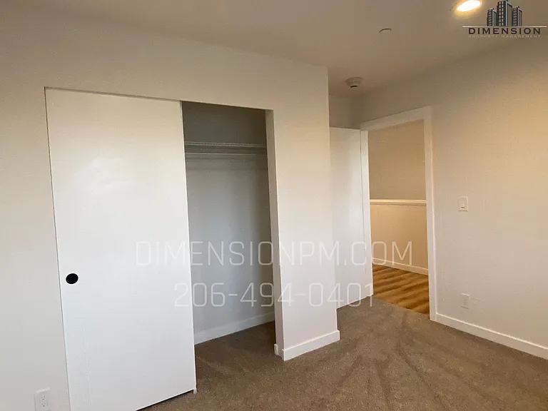 2025 M St NE — Photo 32