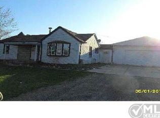 30600 Ostreich Rd, Brownstown, MI 48173