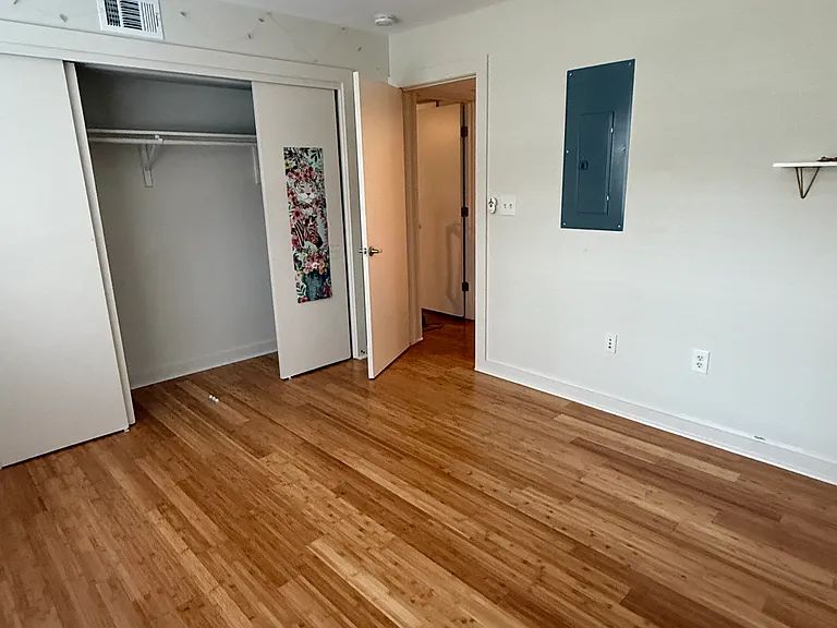 2200 Dickson Dr #101 — Photo 31