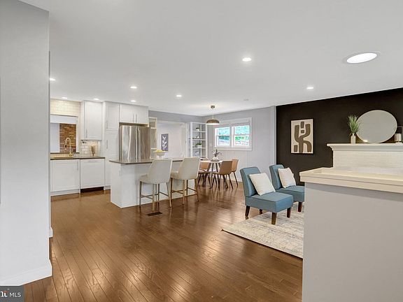 3rd image of 5419 Charlottesville Rd