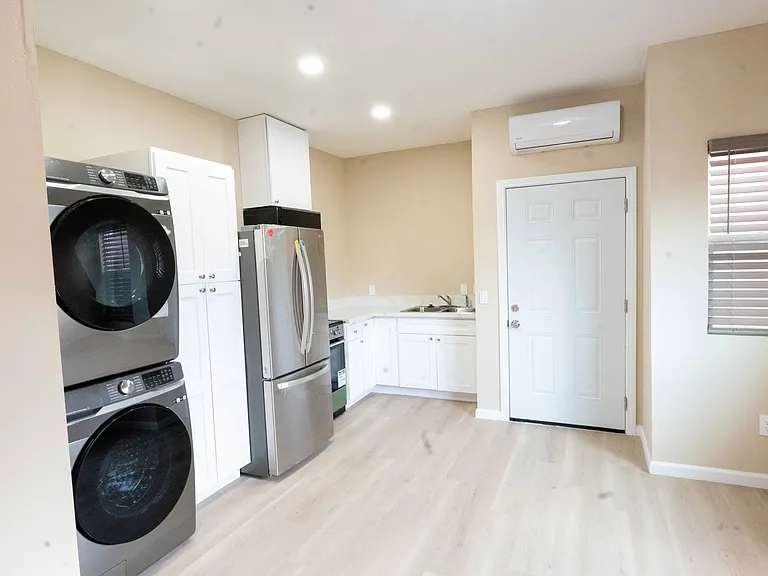 7731 Park McComber Cir — Photo 7