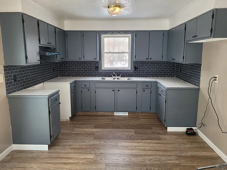 95-97 Fuller St #95 — Photo 8