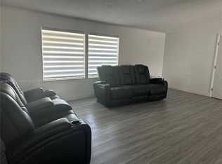 19800 SW 180th St, Miami, FL 33187