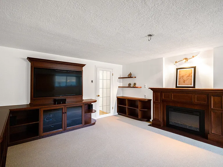 2226 Haywood Ave — Photo 13