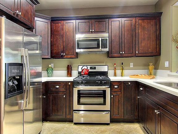 3rd image of 4470 Woodman Ave Unit 103