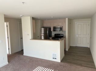 4815 California Ave SW APT 514, Seattle, WA 98116