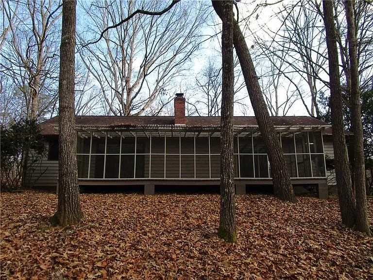 3730 Newport Dr — Photo 8