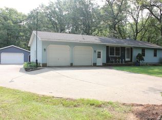 44 N Walker Rd, Muskegon, MI 49442
