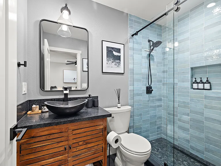 LOWER LEVEL BATHROOM