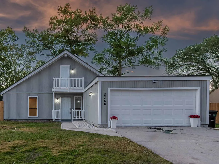 8366 Coralberry Ln — Photo 1